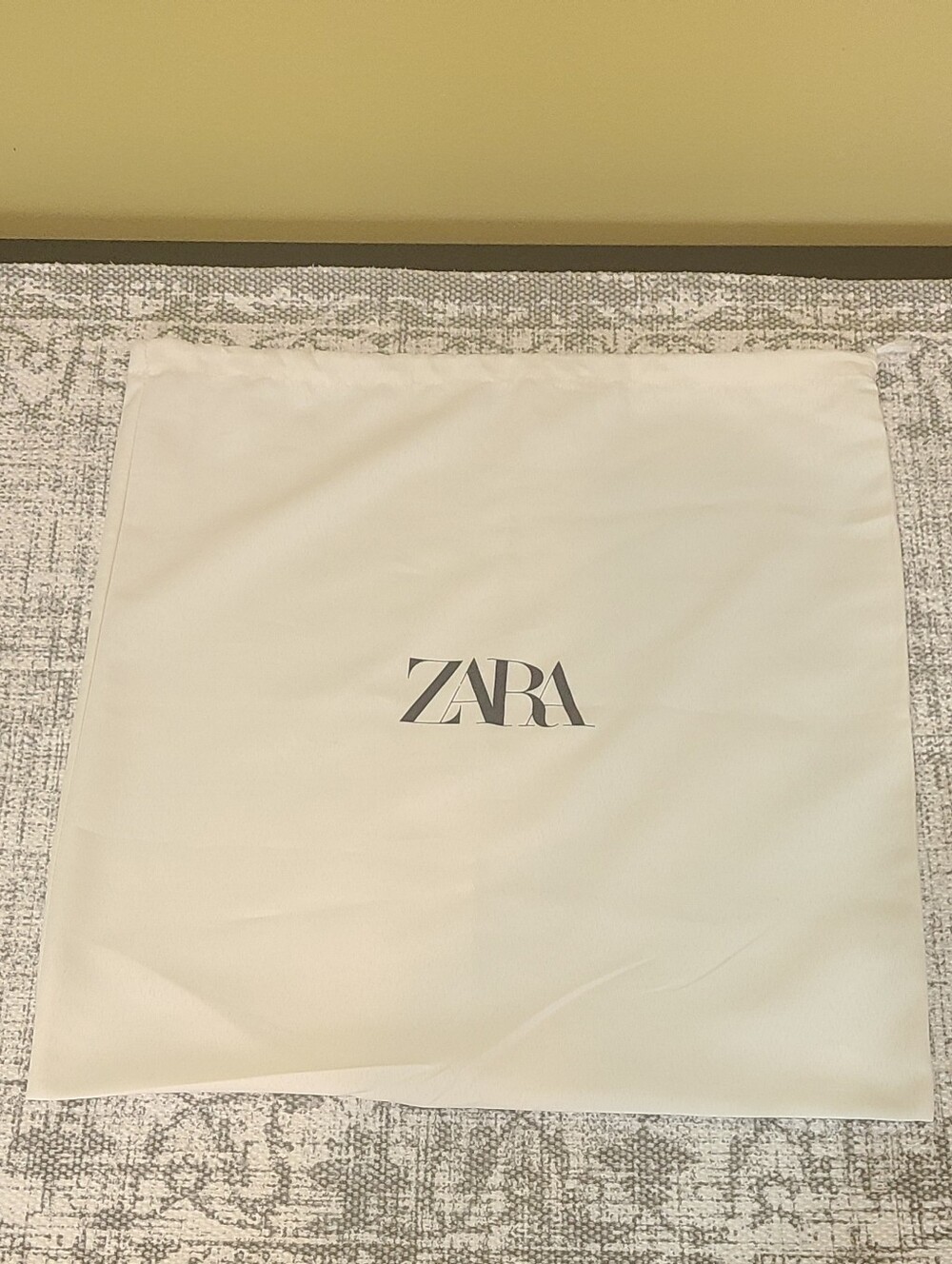 ZARA dust Bag